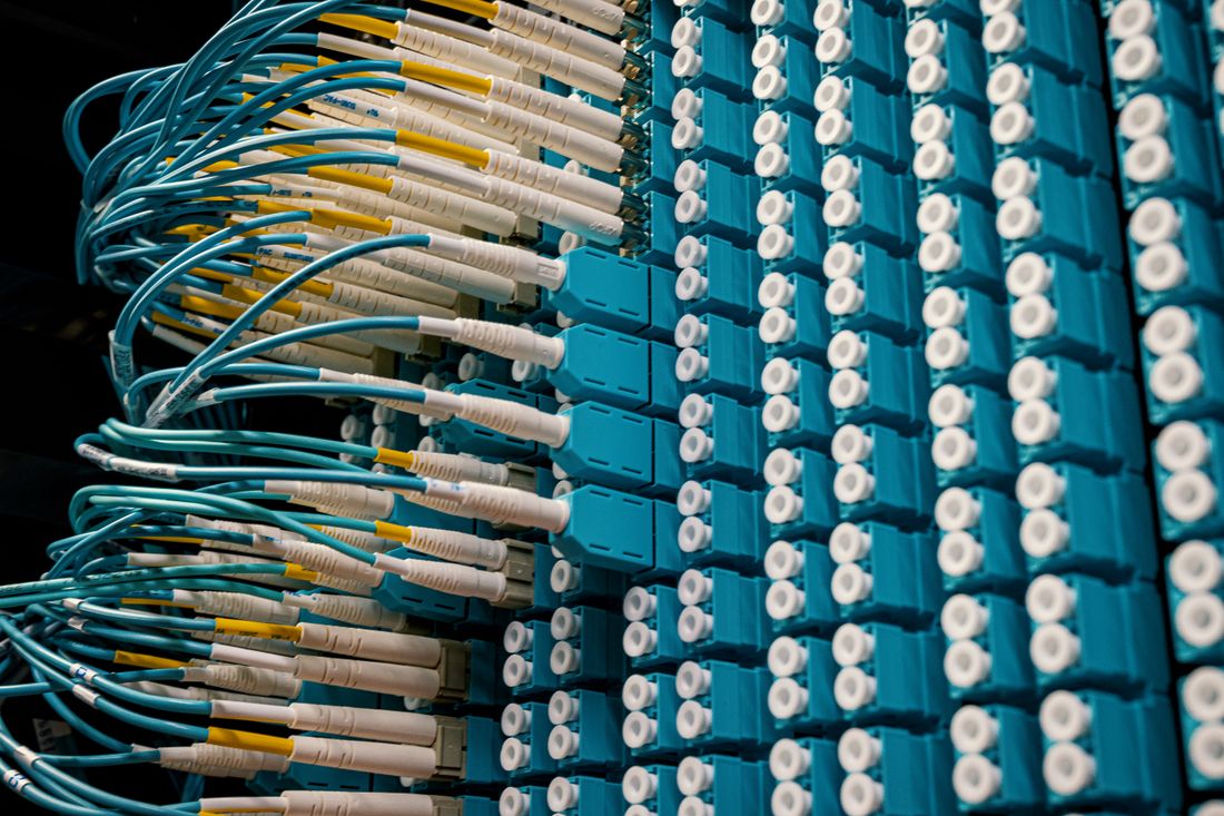 Dense fiber optic cassette and patch field